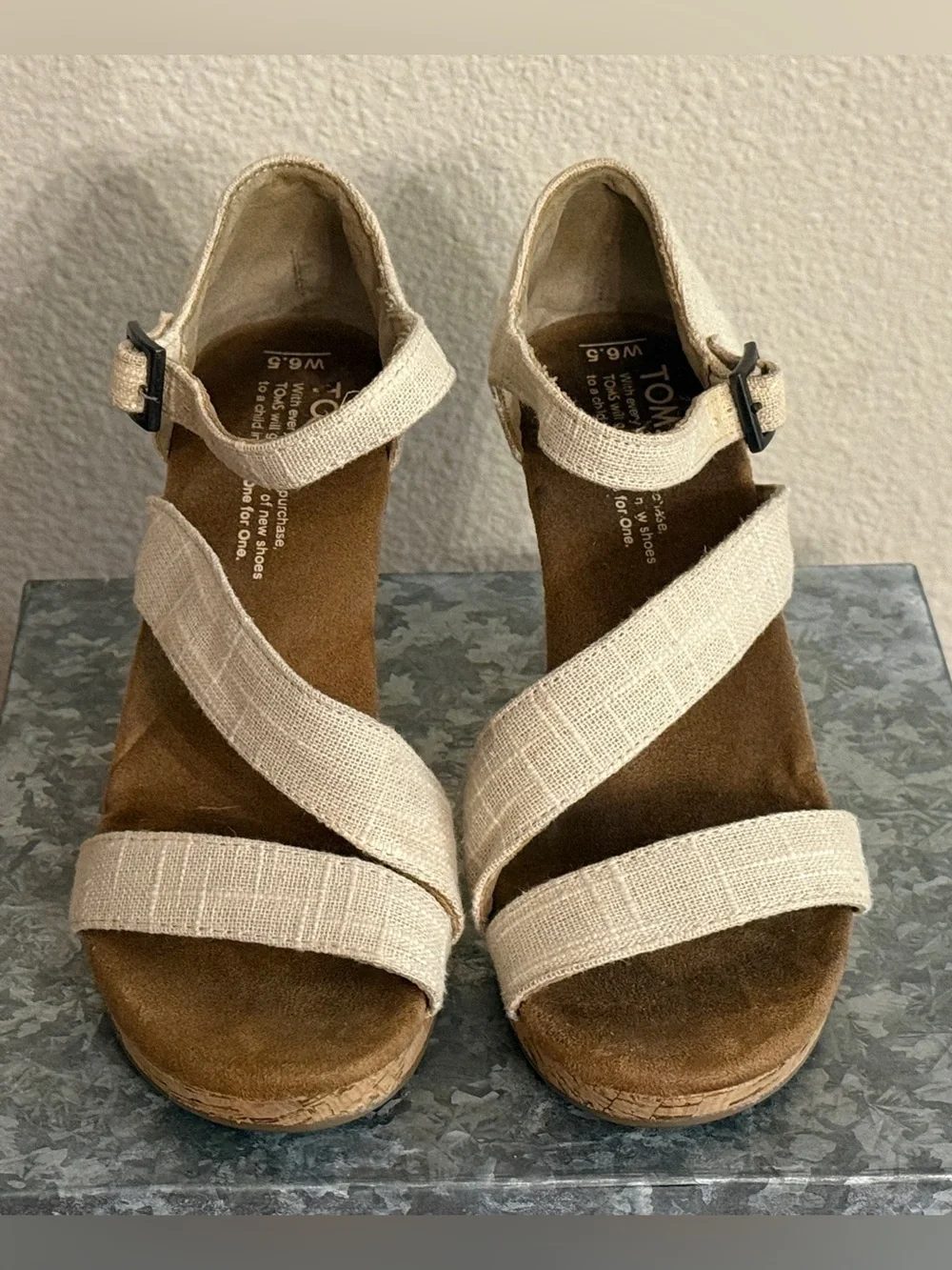 Toms Clarissa Linen Cork Wedge Sandals in Cream, Size 6.5